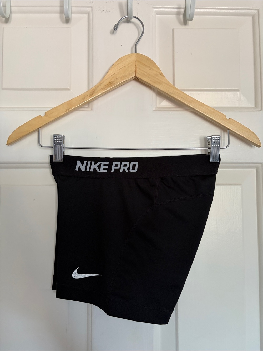 Nike Pro Women’s Black Compression Shorts Size Small
